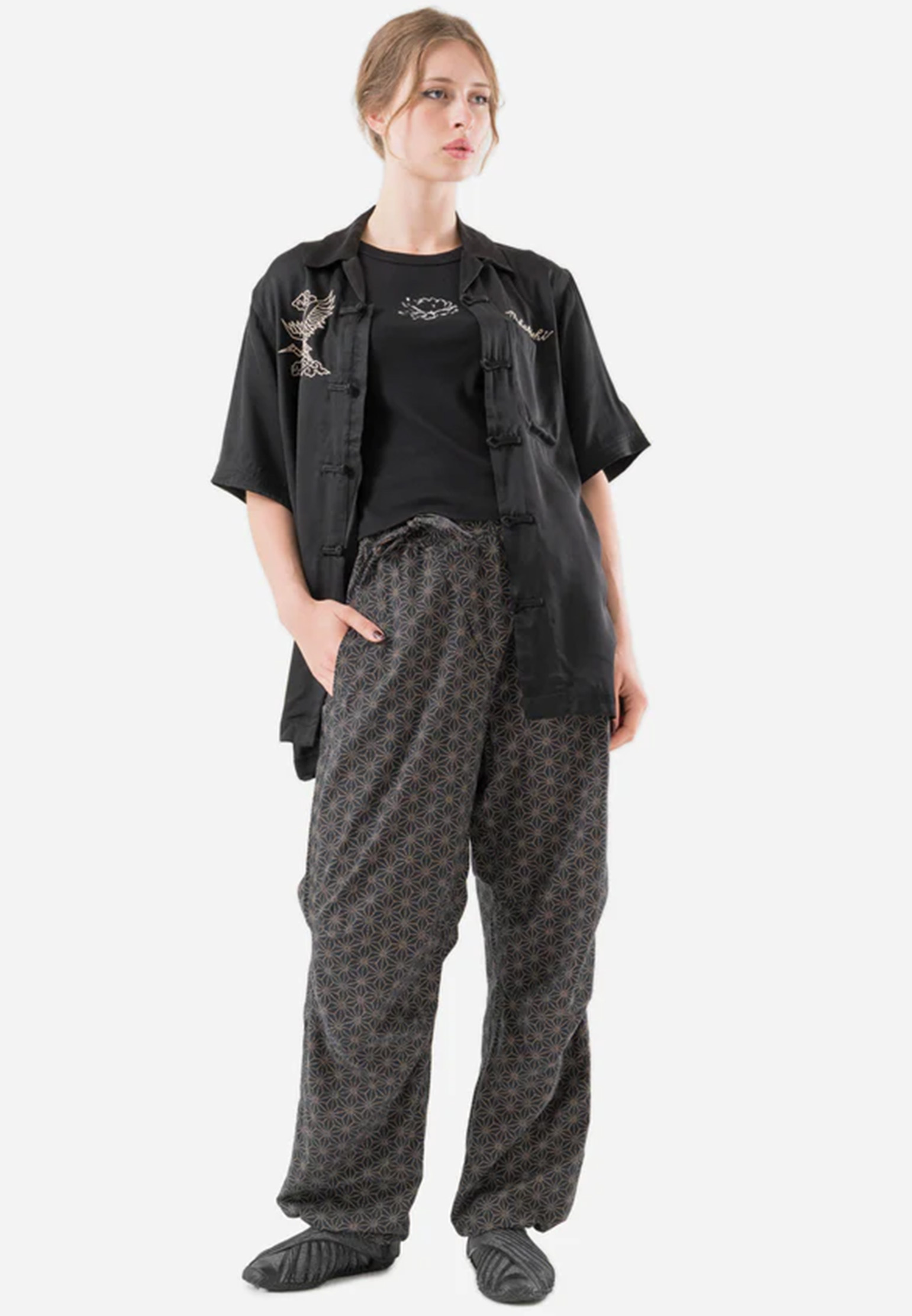 Рубашка MAHARISHI, Черный, Черный
Рубашка MAHARISHI, Черный, Черный