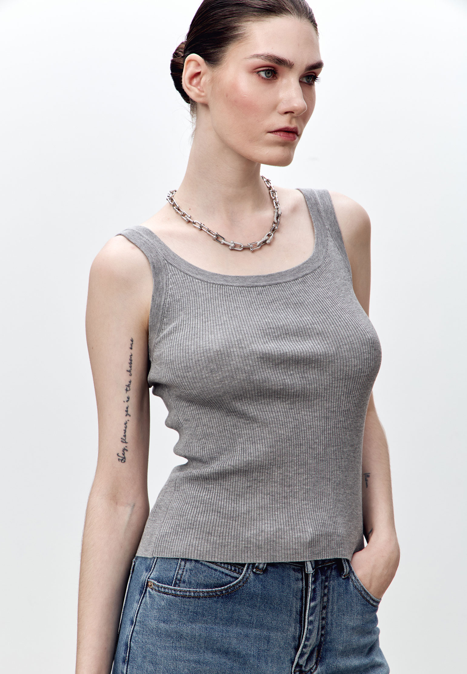 Майка из фактуроного трикотажа AZUR, Серый, Серый
Майка из фактуроного трикотажа AZUR, Серый, Серый