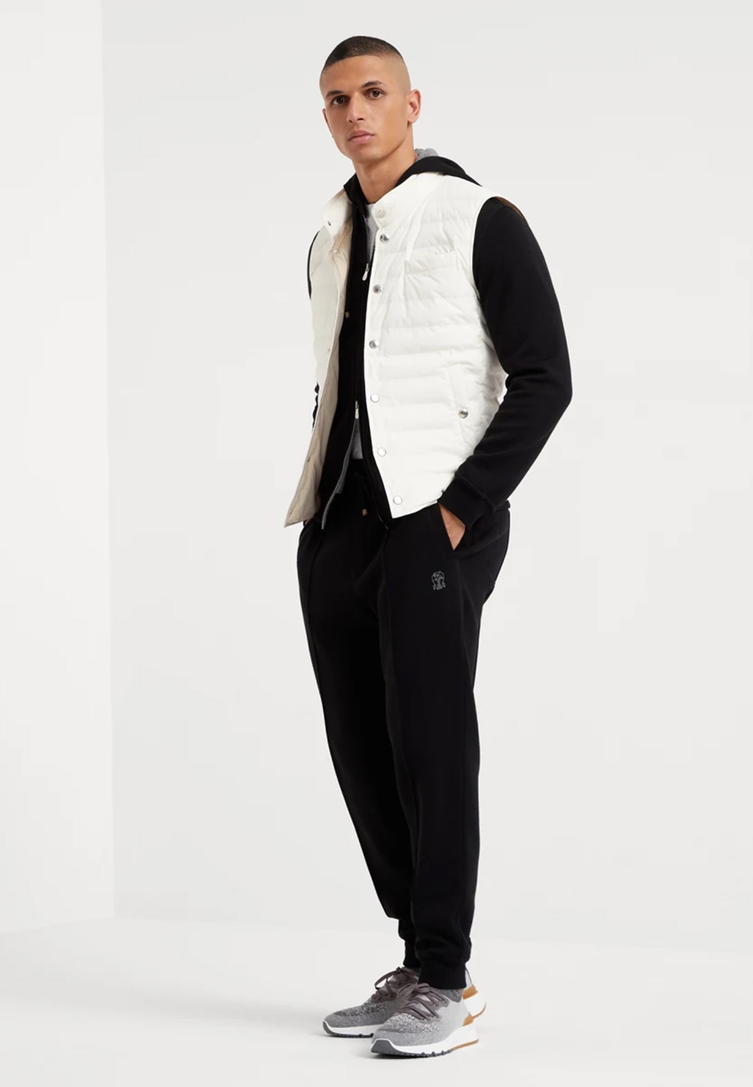 Жилет BRUNELLO CUCINELLI, Белый, Белый
Жилет BRUNELLO CUCINELLI, Белый, Белый