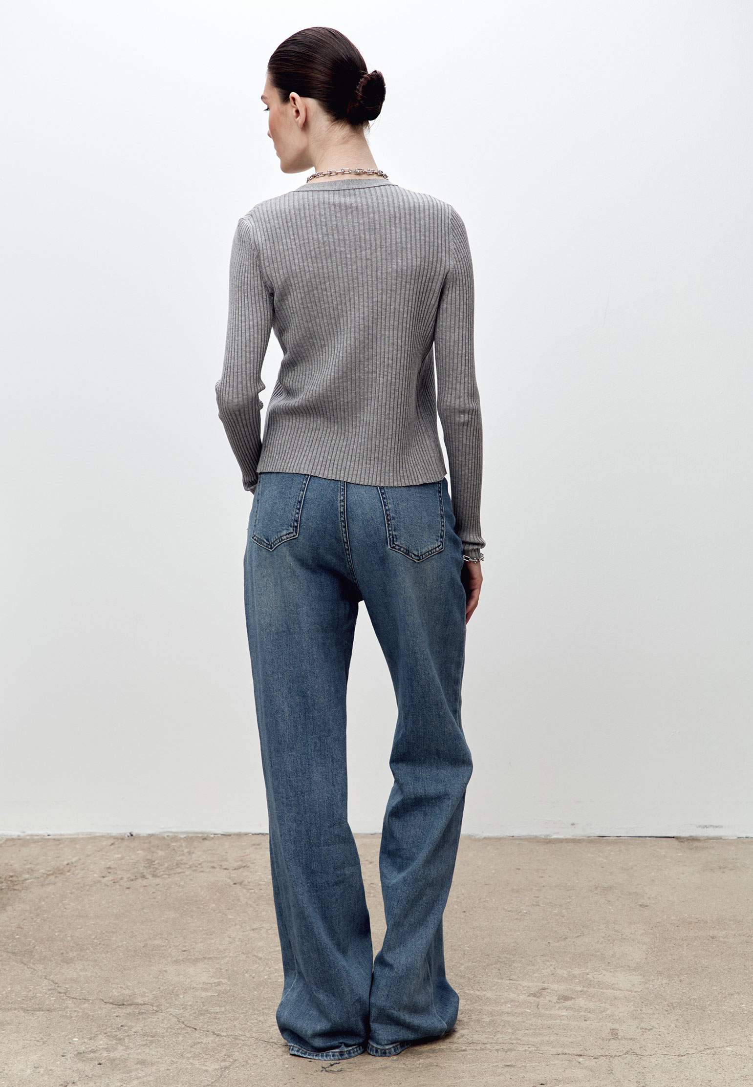 Кардиган из плотного трикотажа в рубчик AZUR, Серый, Серый
Кардиган из плотного трикотажа в рубчик AZUR, Серый, Серый