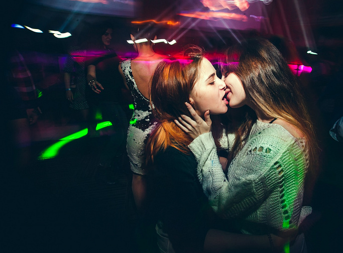 Проститутки Санкт Петербурга Лесбиянки Хорошие Ш