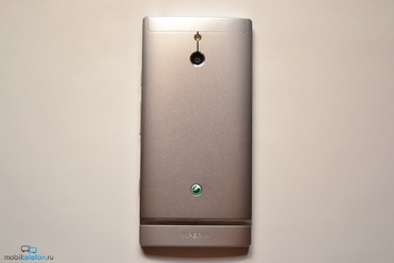  Sony Xperia P2  12-    4240 