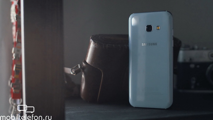  Samsung Galaxy A3 (2017)