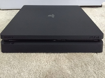 PS4 slim