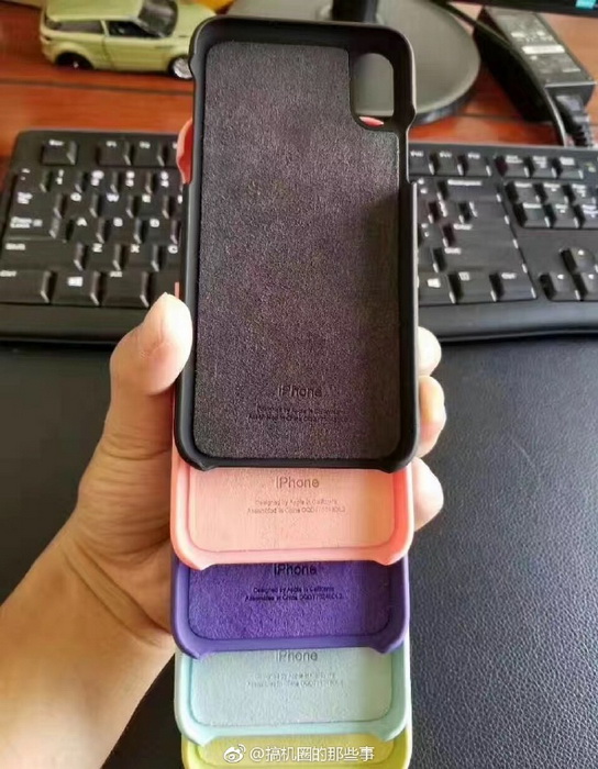    iPhone X Edition (iPhone 8)  