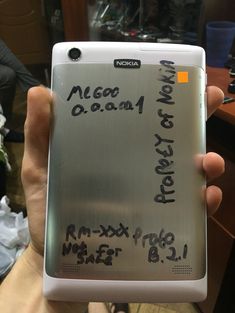    Nokia c MeeGo  