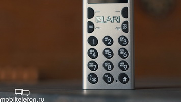  Elari NanoPhone C