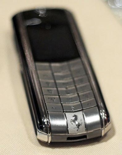 Vertu Ascent Ferrari 1947 Limited Edition