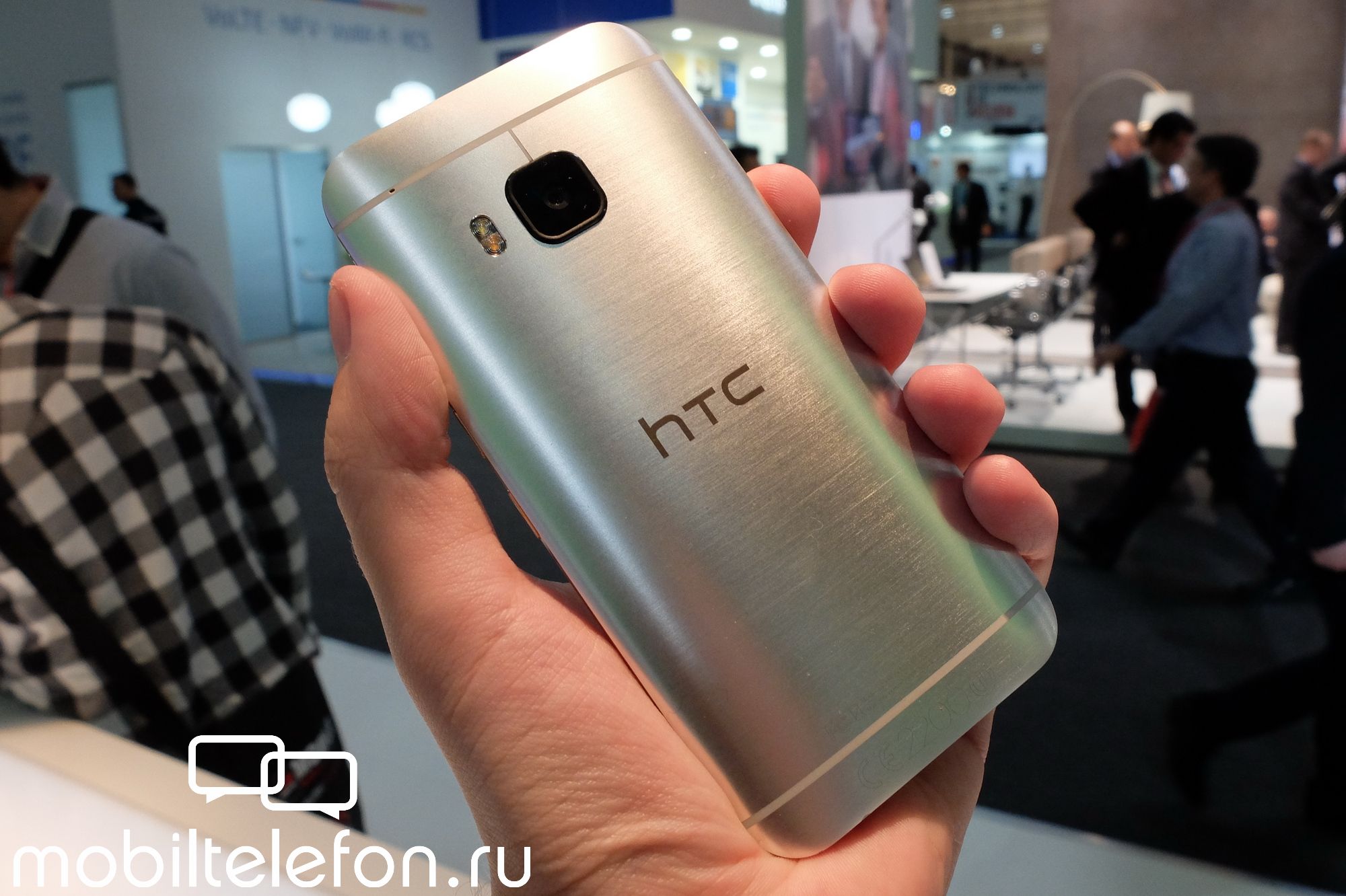 HTC One M10  MWC 2016 (   )