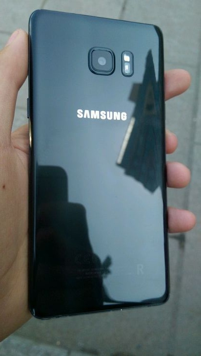 Samsung Galaxy Note 7R  :   