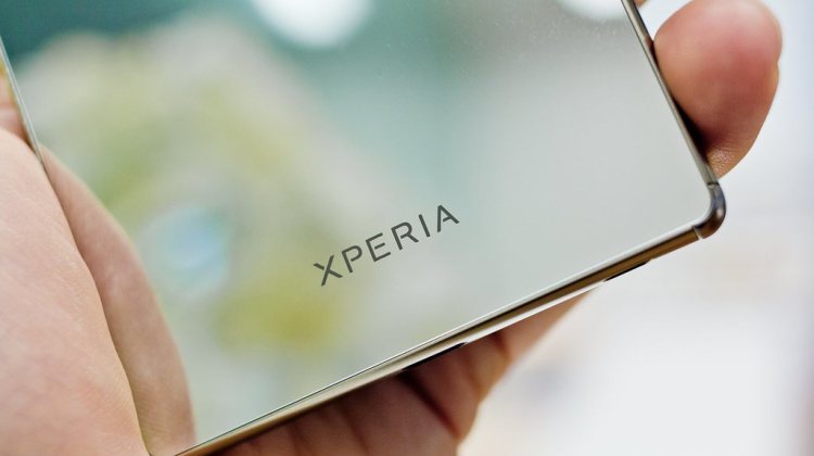 Sony Xperia Z6: 2K-  Force Touch  Snapdragon 820