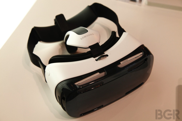 Samsung Gear VR    25  