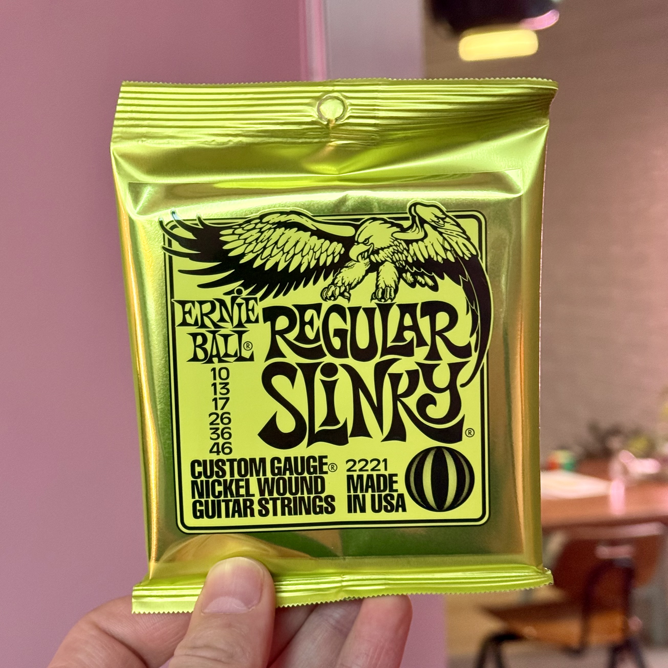 Комплект струн Ernie Ball Regular Slinky 10-46
