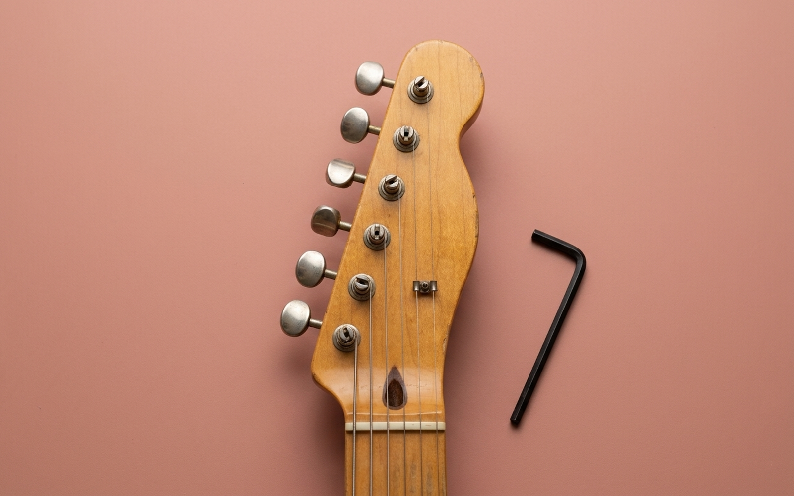 Колесико регулировки анкера на Fender American Elite Telecaster