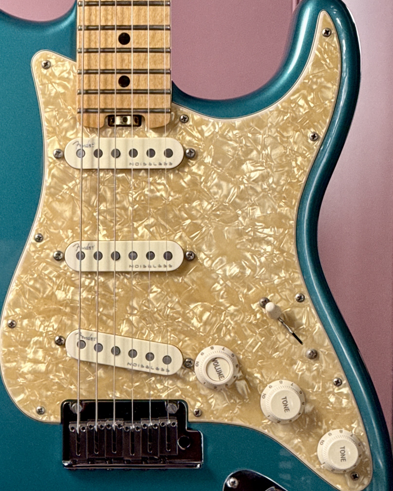 Звукосниматели Fender Stratocaster крупным планом