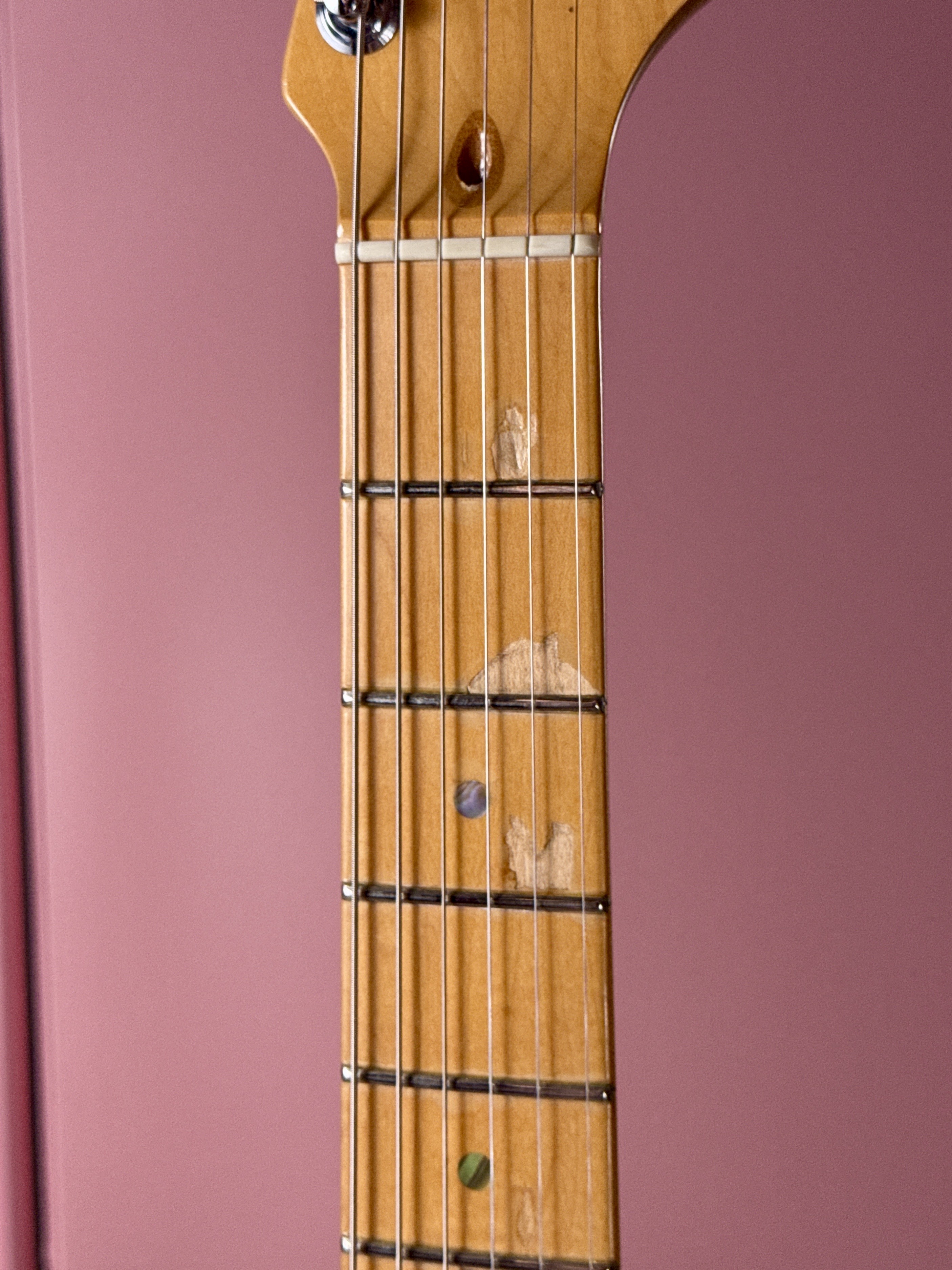 Fender American Deluxe Stratocaster 1998 Crimson Red Transparent, электрогитара, фото 4