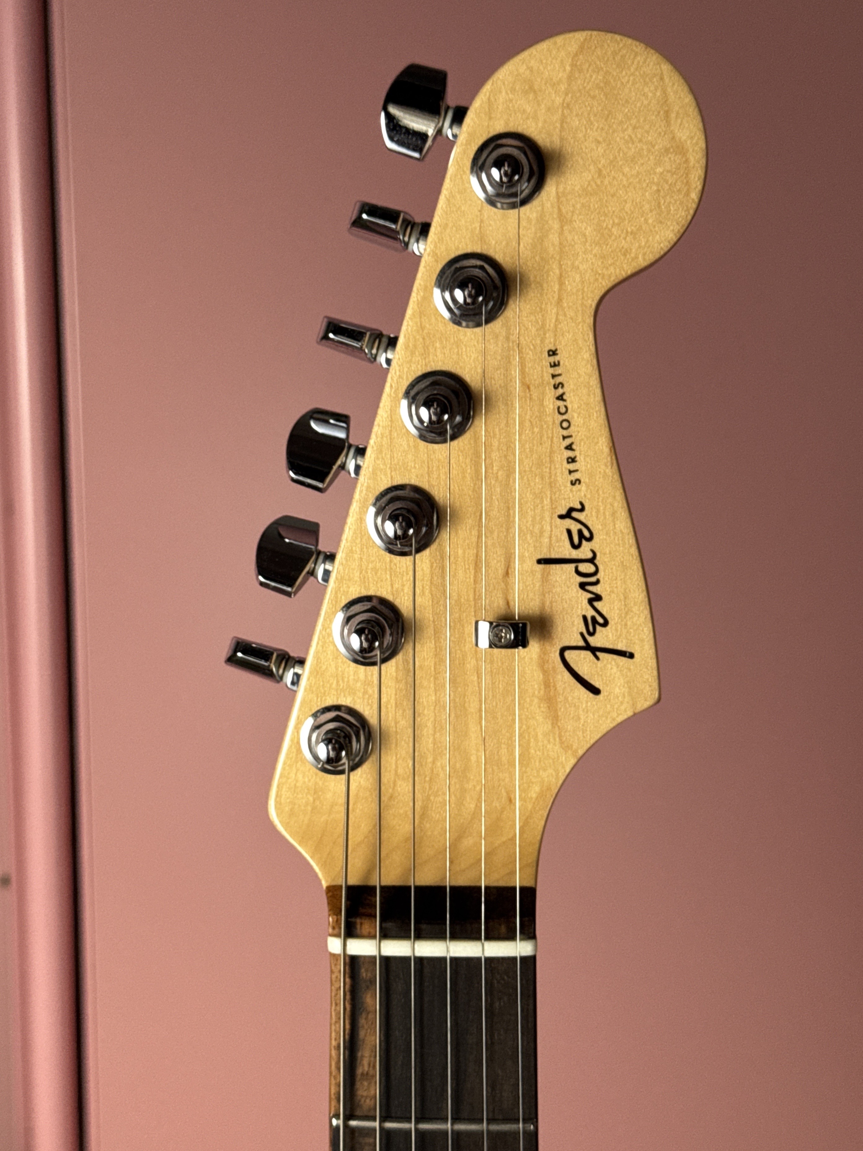 Fender American Elite Stratocaster 2019 Satin Ice Blue Metallic, электрогитара, фото 3