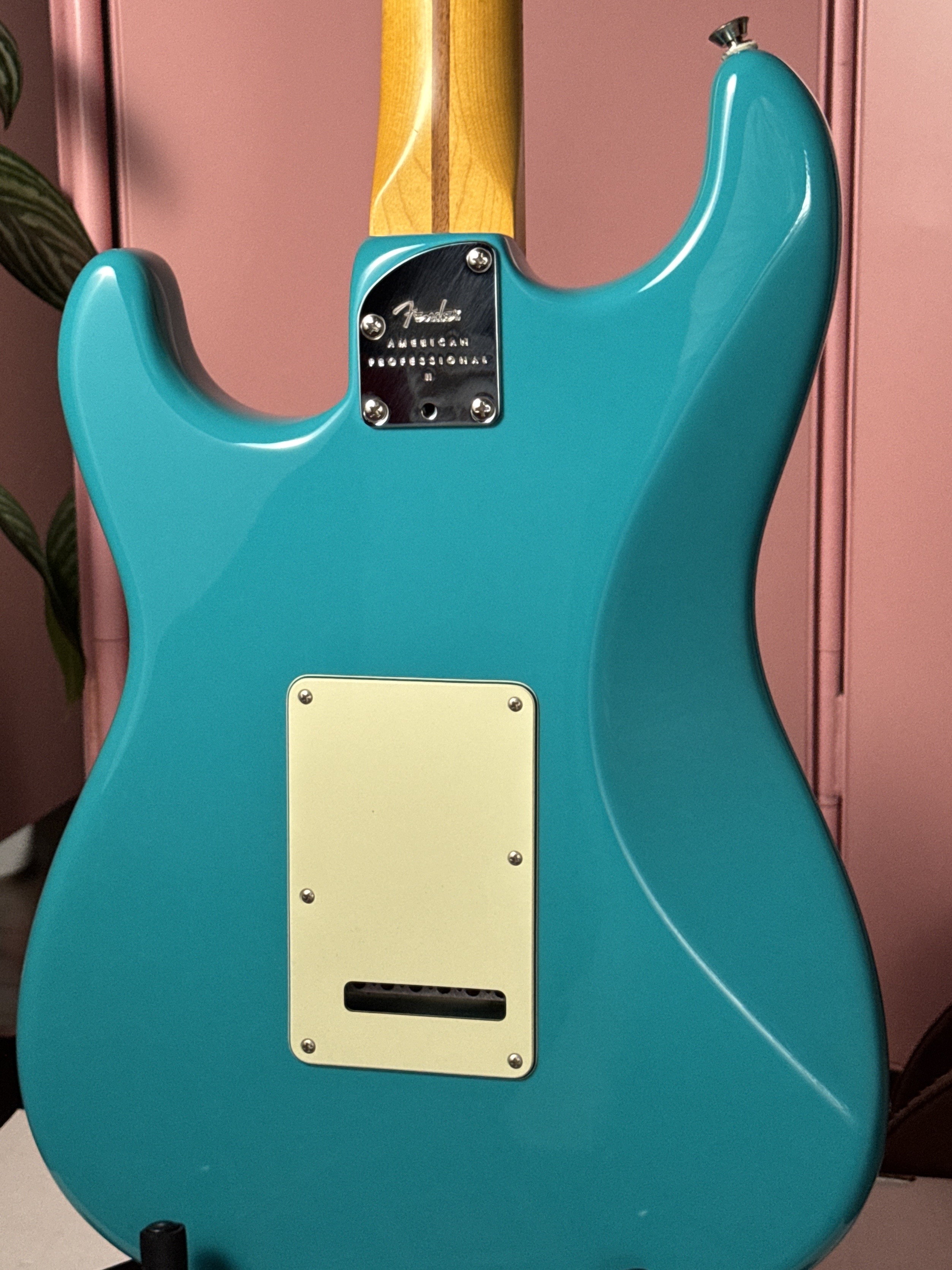 Fender American Professional II Stratocaster 2022 Miami Blue, электрогитара, фото 10