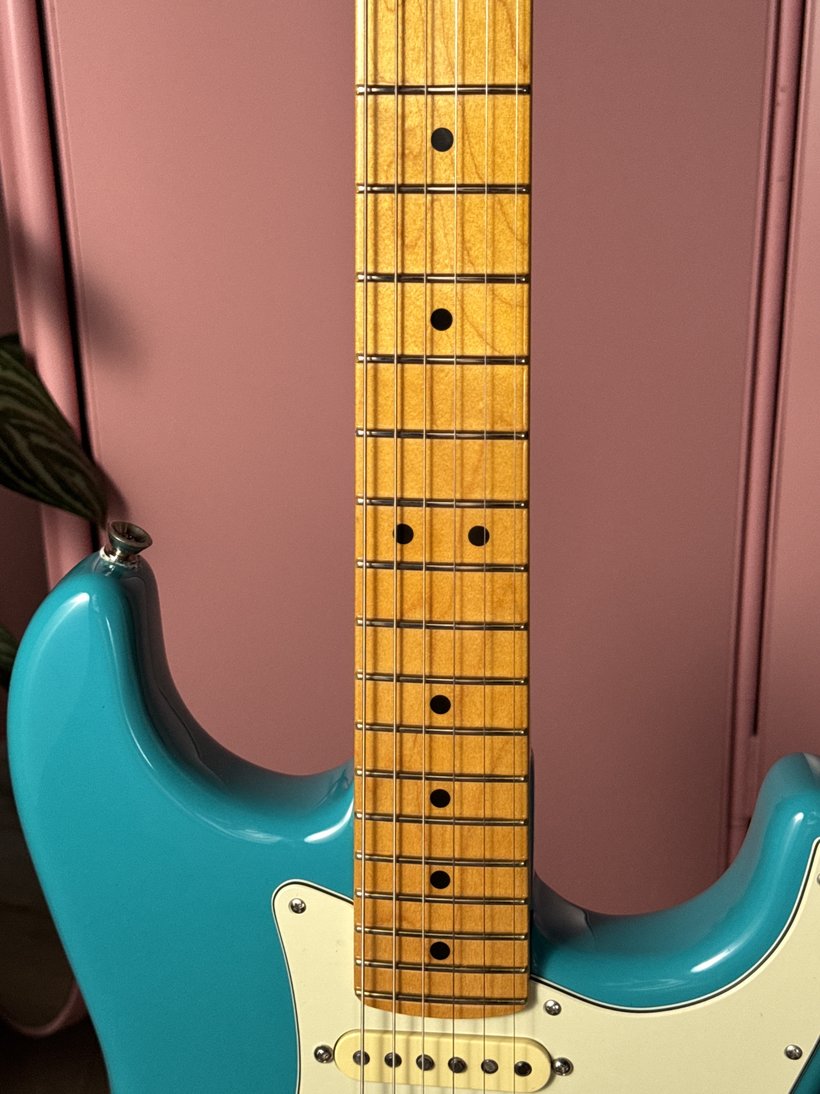 Fender American Professional II Stratocaster 2022 Miami Blue, электрогитара, фото 5