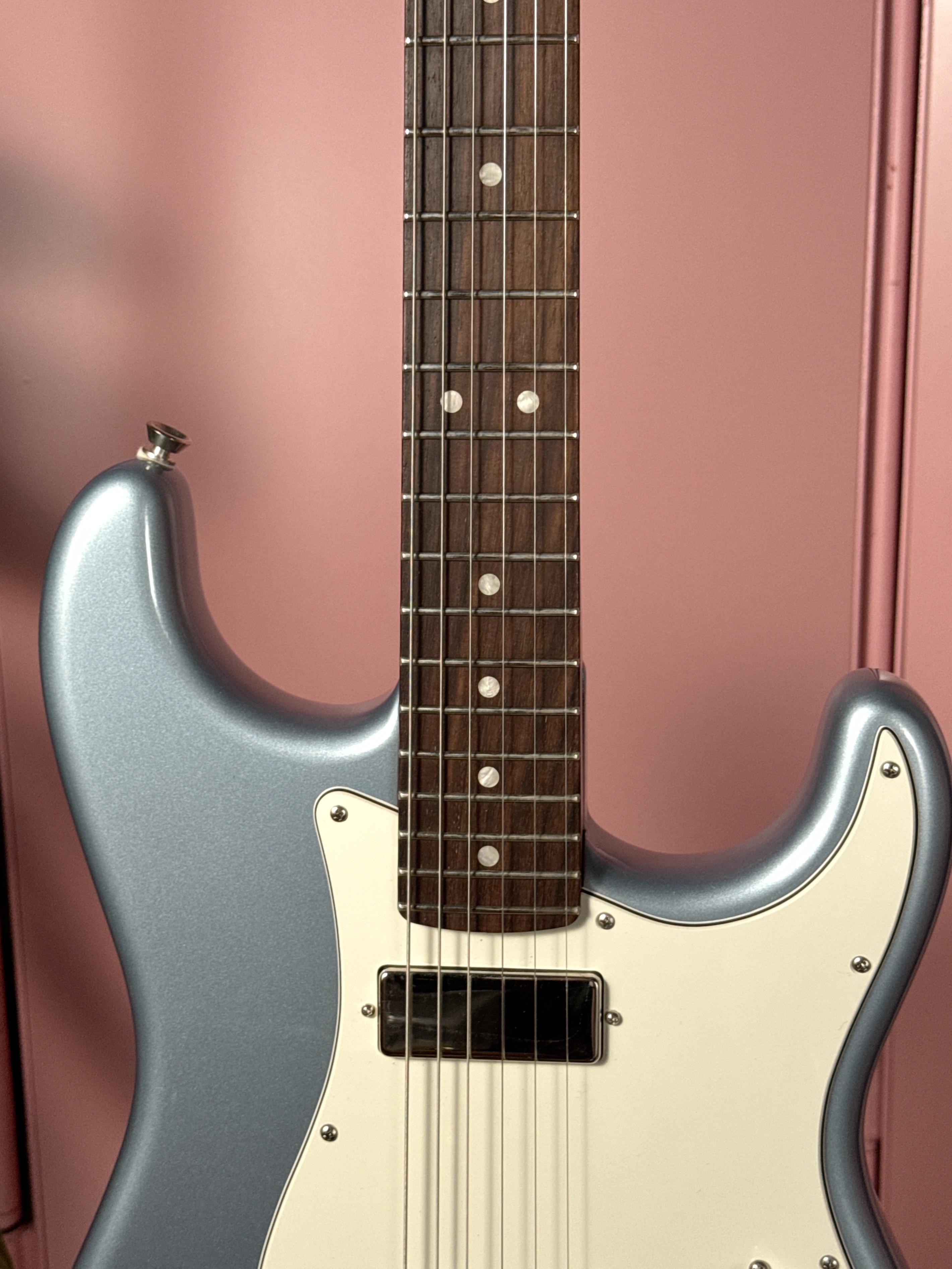 Fender Limited Edition American Professional II Stratocaster HH 2024 Ice Blue Metallic w/ Matching Headstock, электрогитара, фото 5