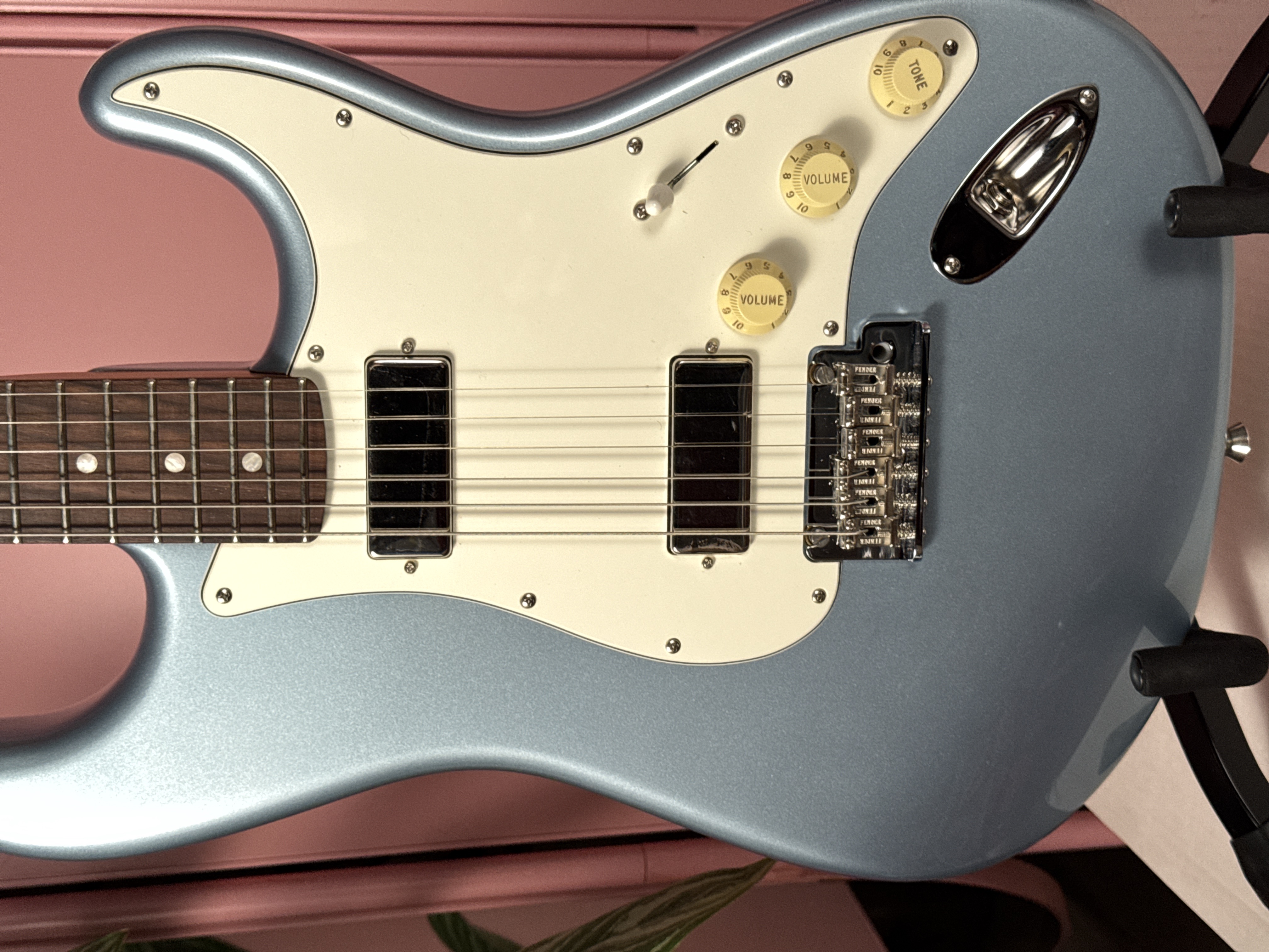 Fender Limited Edition American Professional II Stratocaster HH 2024 Ice Blue Metallic w/ Matching Headstock, электрогитара, фото 6
