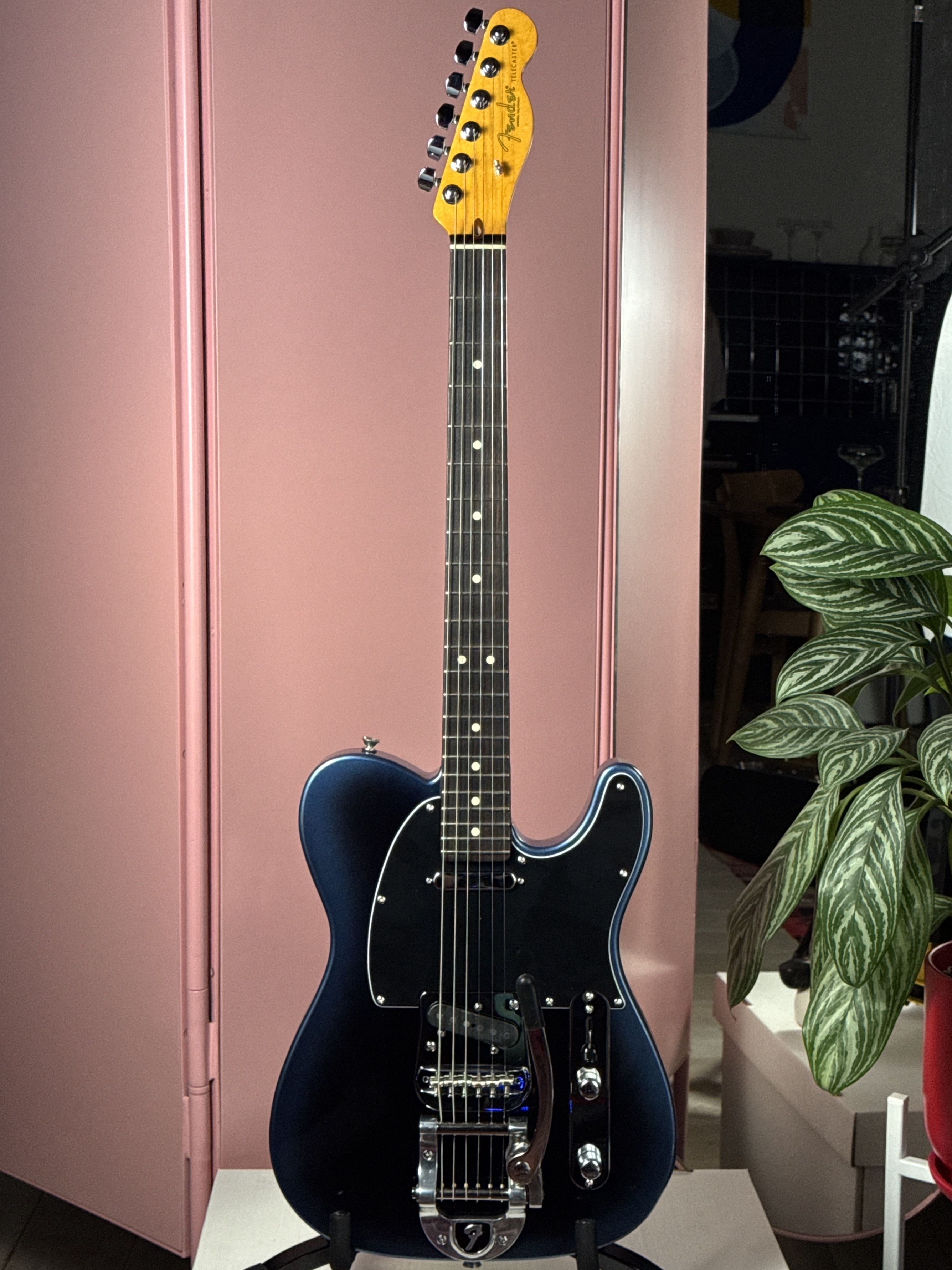 Fender American Professional II Telecaster Bigsby Mod 2020 Dark Night, электрогитара, фото 2