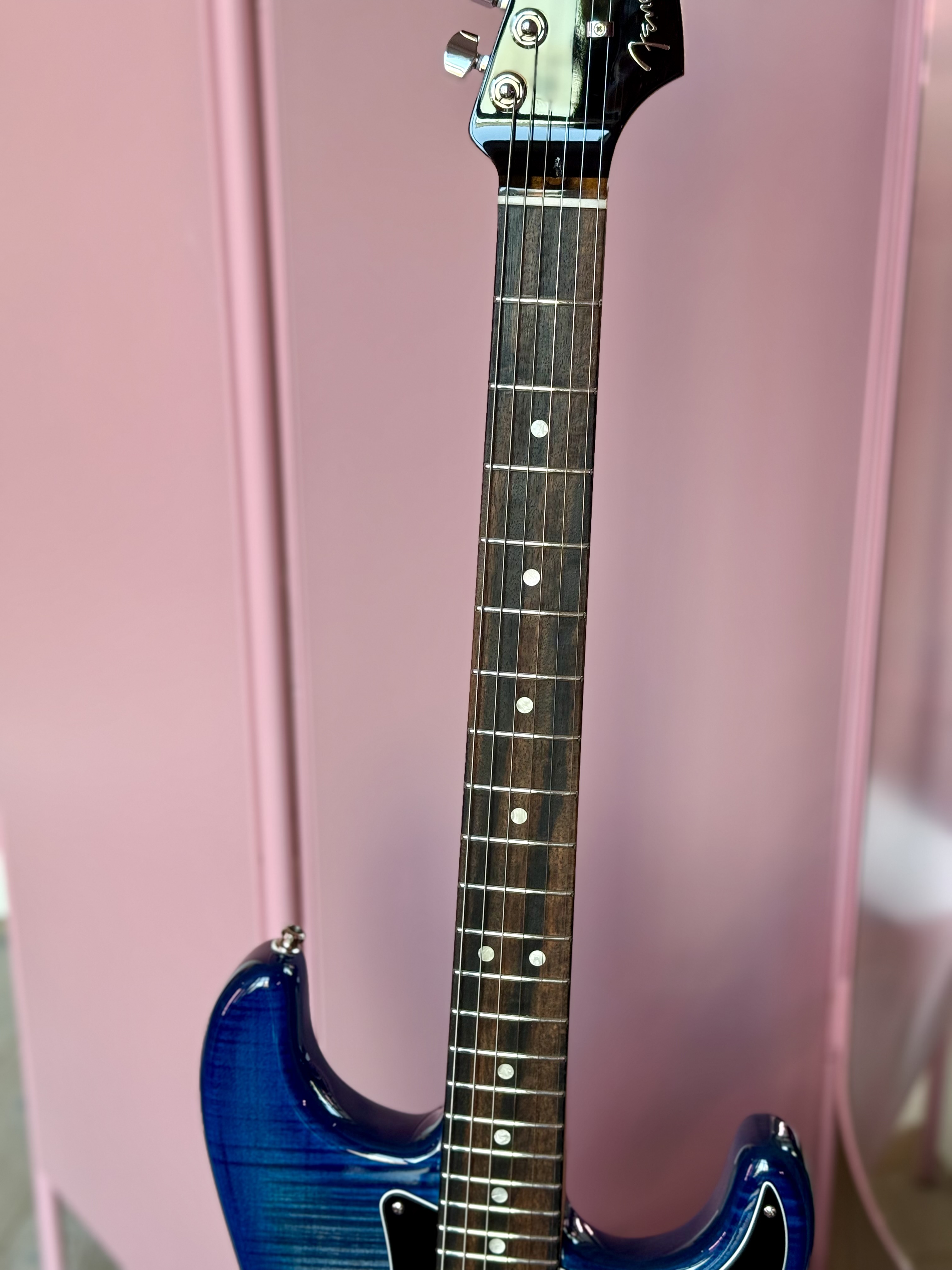 Fender American Ultra Stratocaster 2021 Denim Burst, электрогитара, фото 4