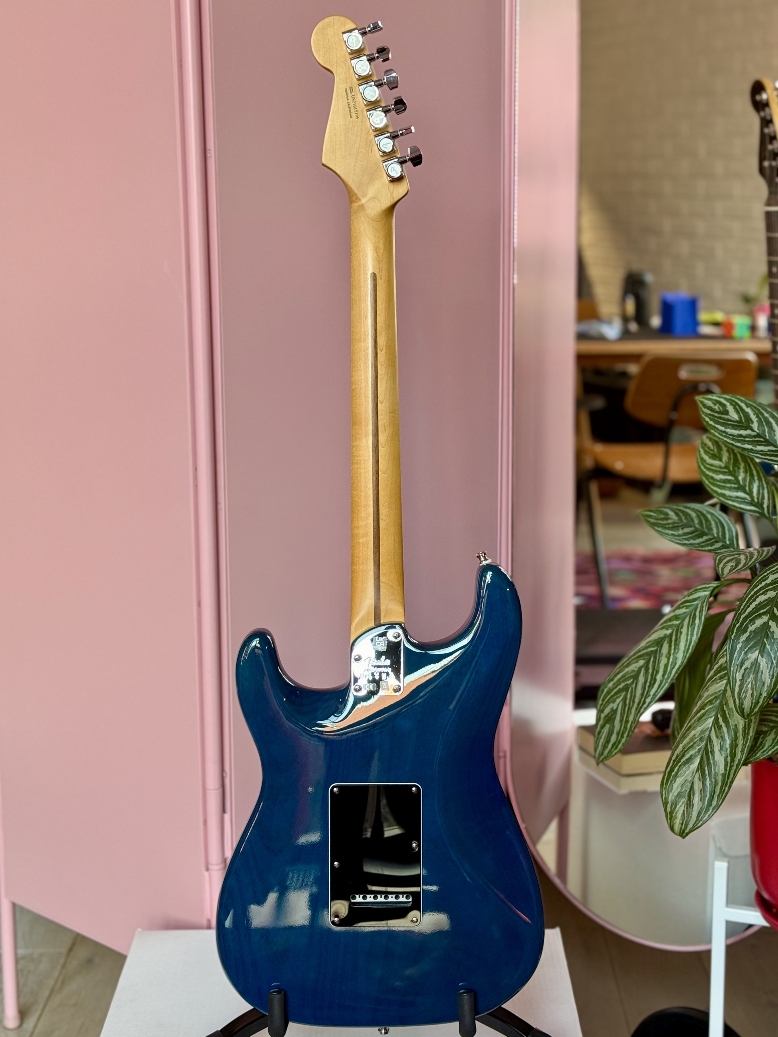 Fender American Ultra Stratocaster 2021 Denim Burst, электрогитара, фото 7