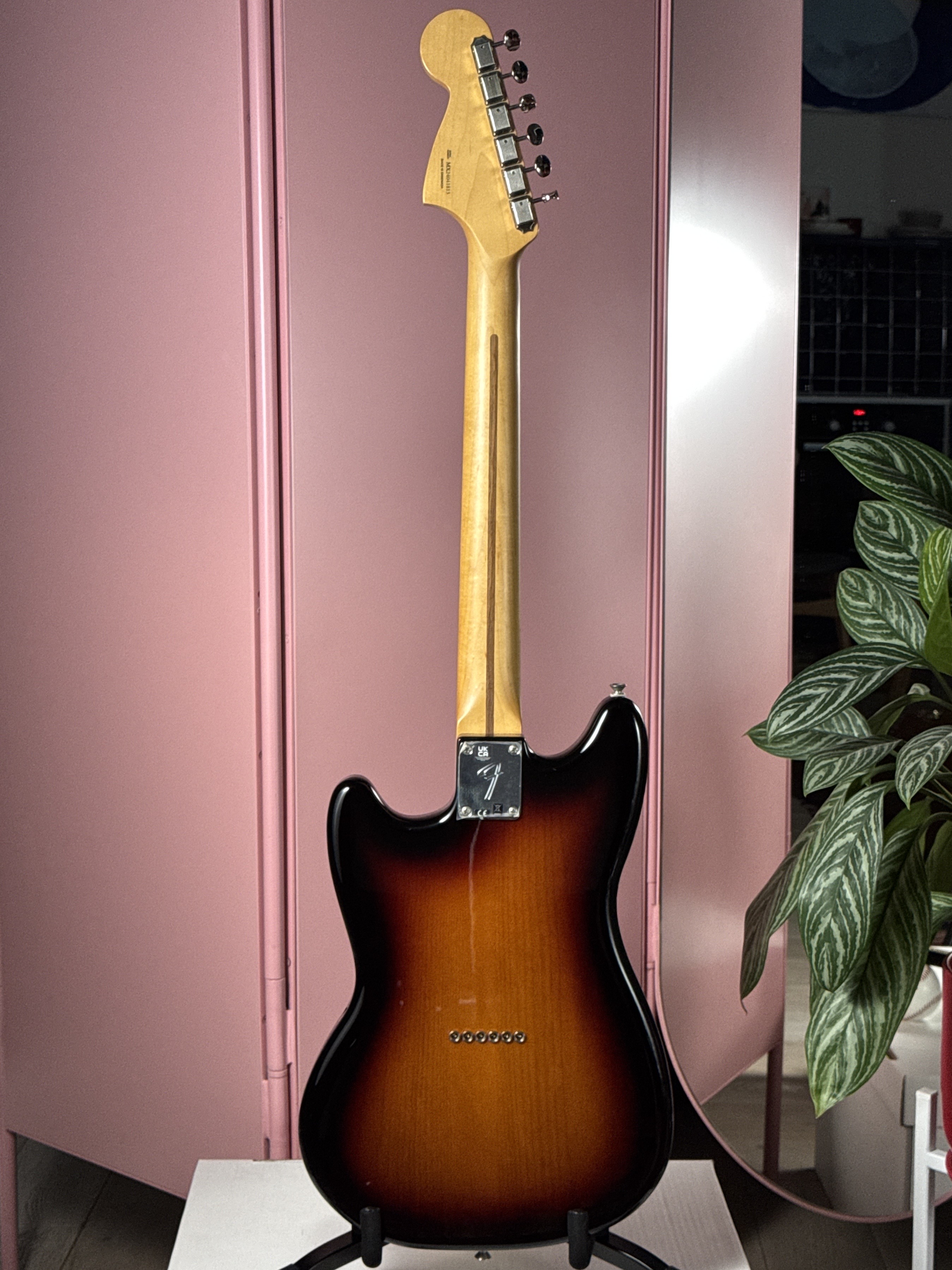 Fender Player II Mustang 2024 3-Tone Sunburst, электрогитара, фото 7