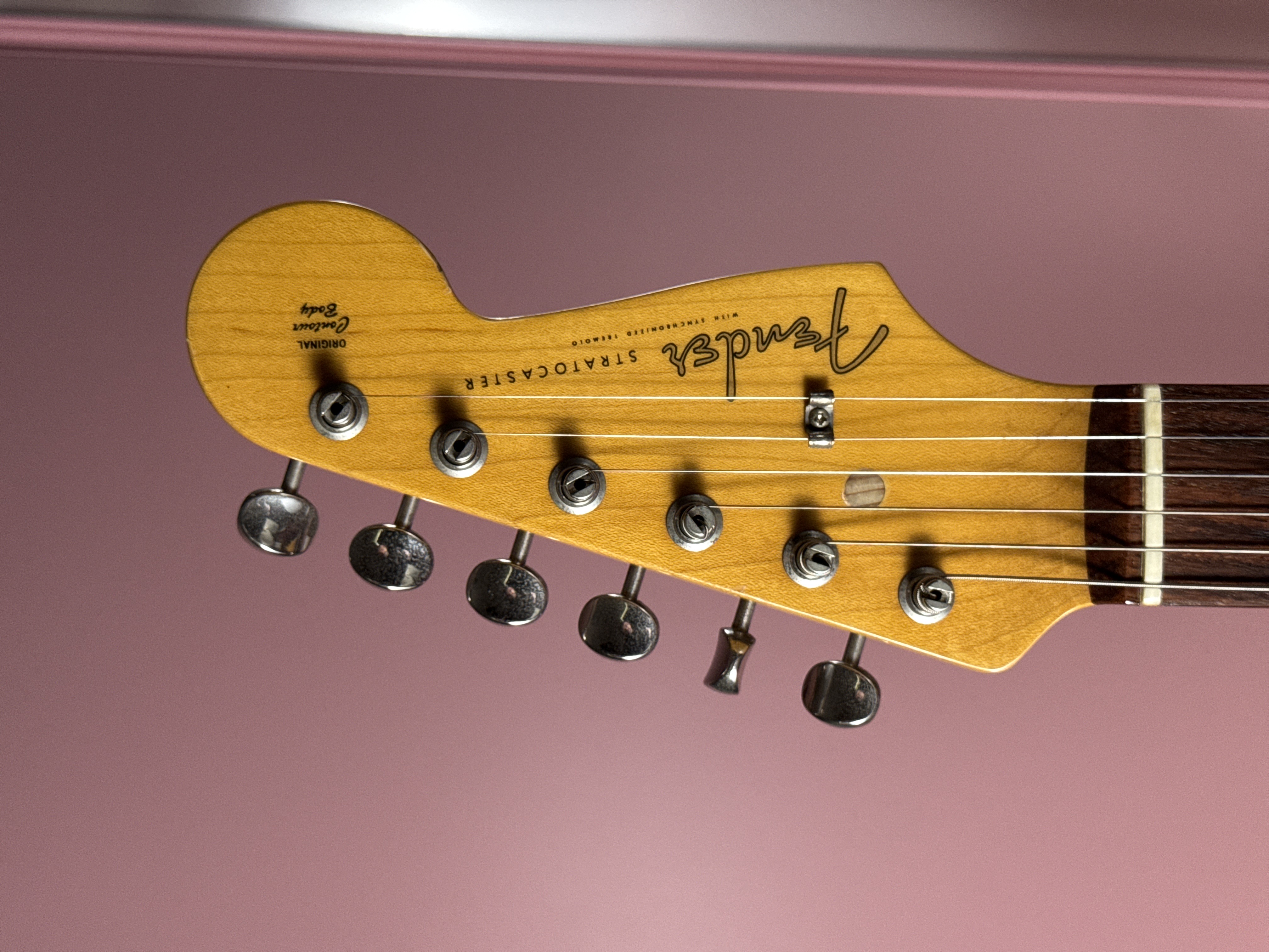 Голова Fender ST62 без доступа к анкеру