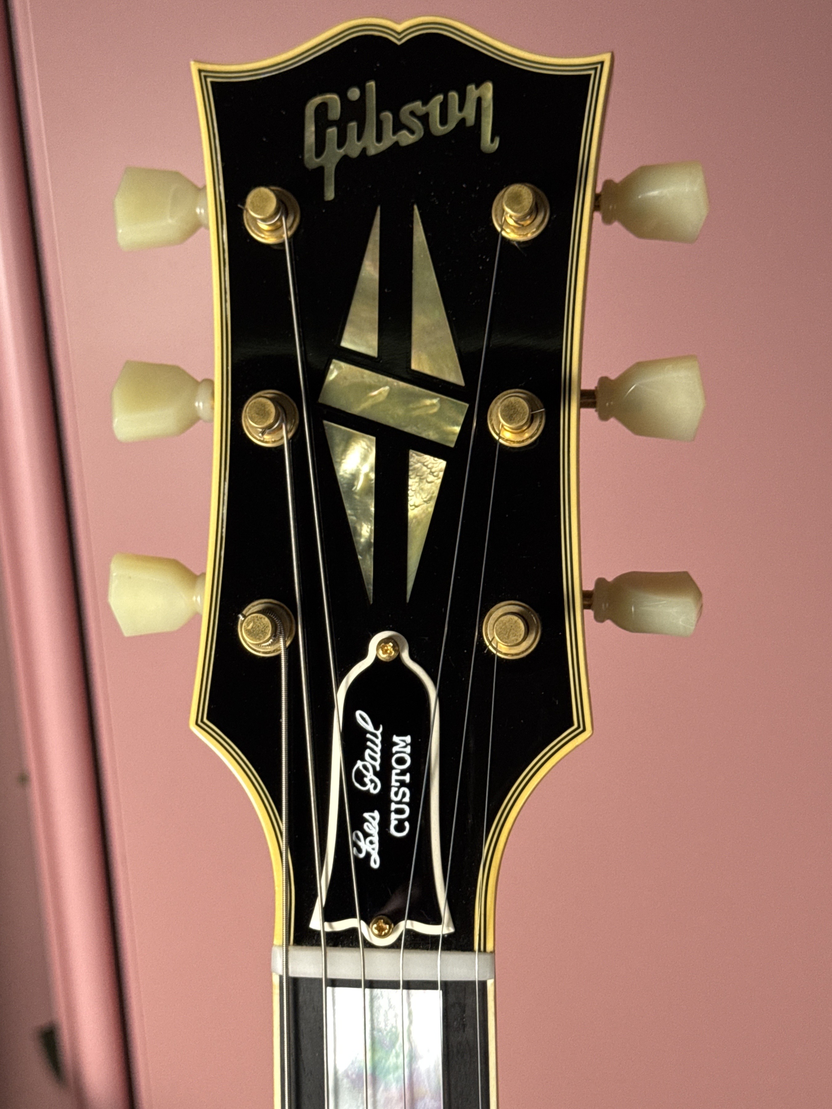 Gibson Les Paul Custom 3 PU Bigsby 2022, электрогитара, фото 3