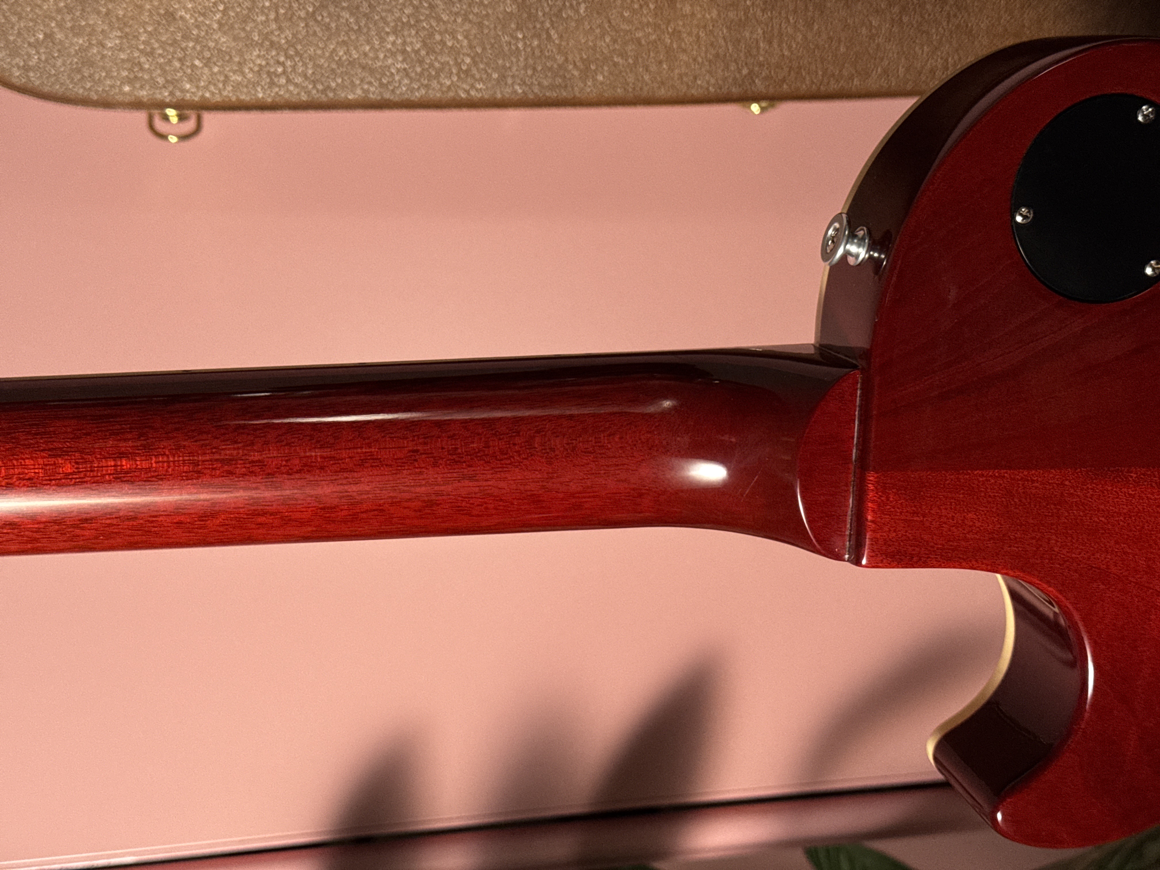 Задняя сторона грифа Gibson Les Paul Standard 50s
