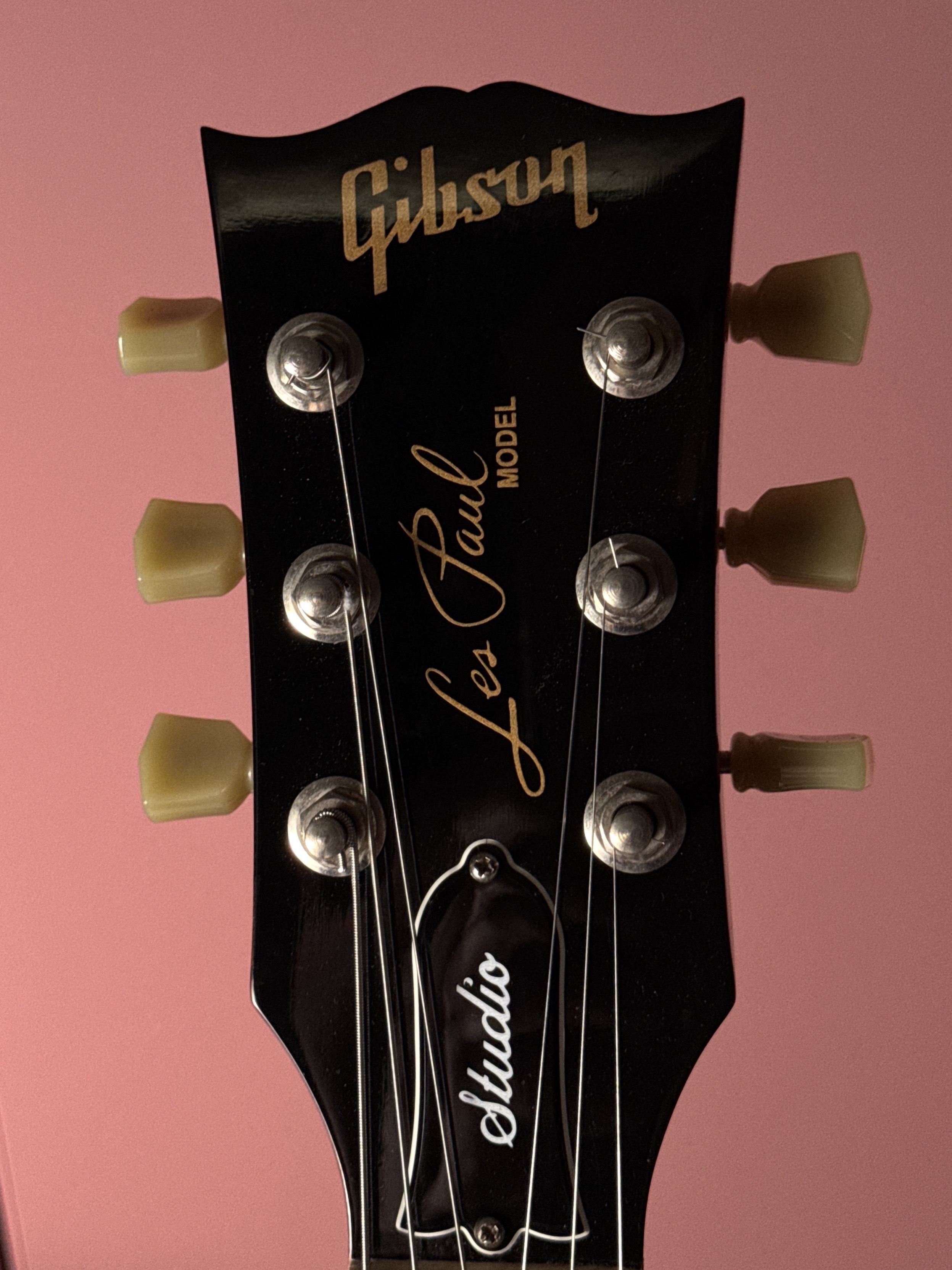 Голова Gibson Les Paul Studio 2010