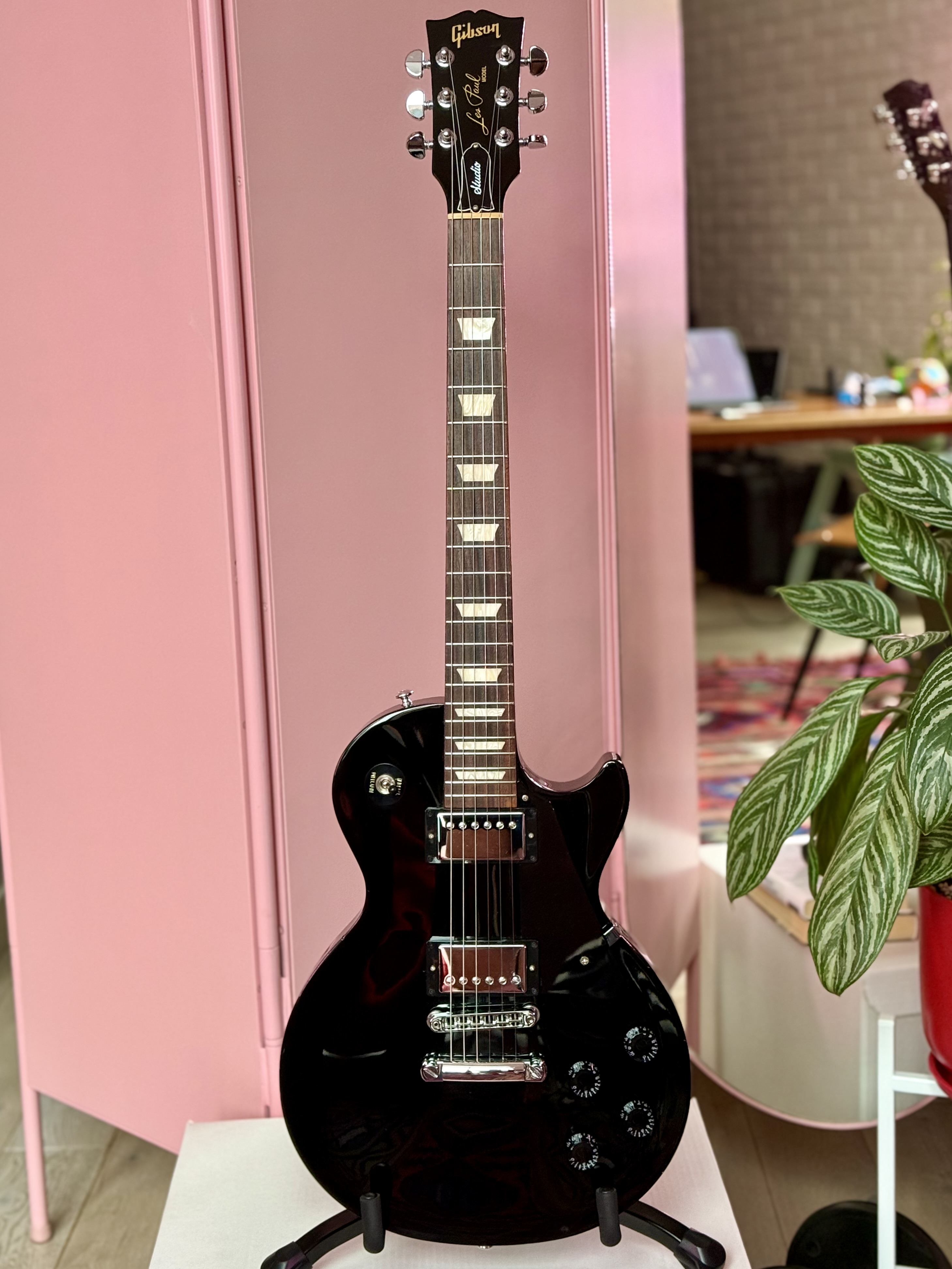 Gibson Les Paul Studio 2021 Ebony, электрогитара, фото 3