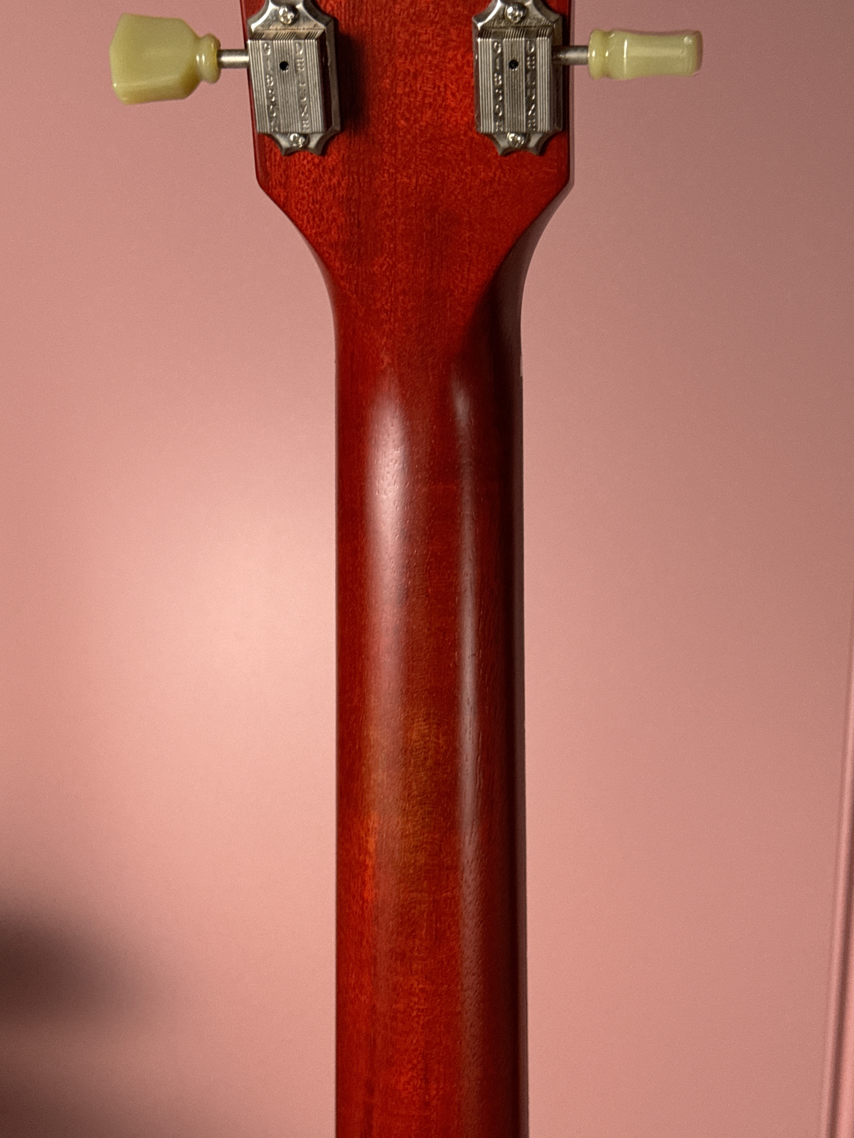 Gibson Les Paul Studio 50's Tribute P-90 2010 Worn Satin Cherry, электрогитара, фото 11