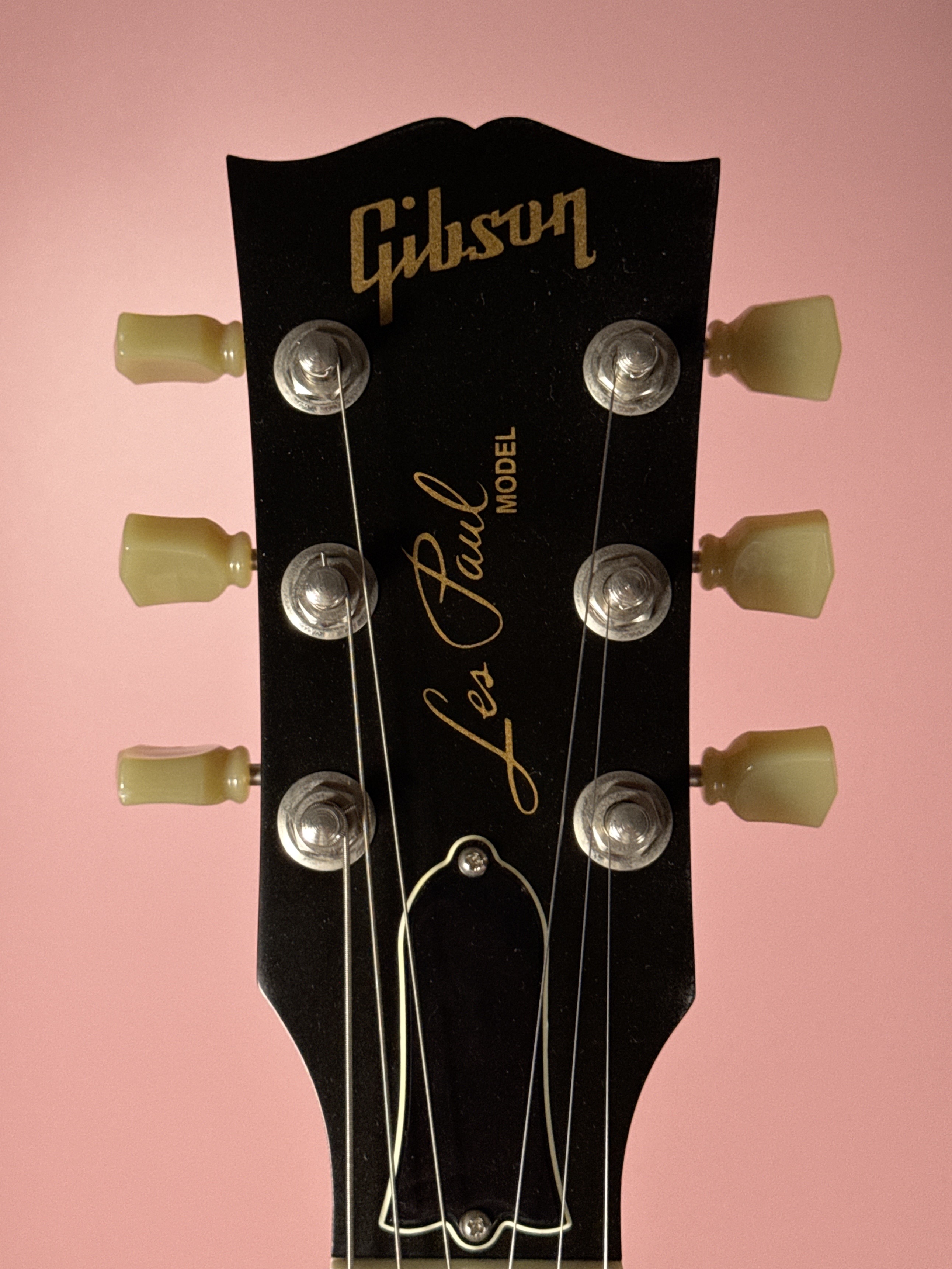 Gibson Les Paul Studio 50's Tribute P-90 2010 Worn Satin Cherry, электрогитара, фото 3