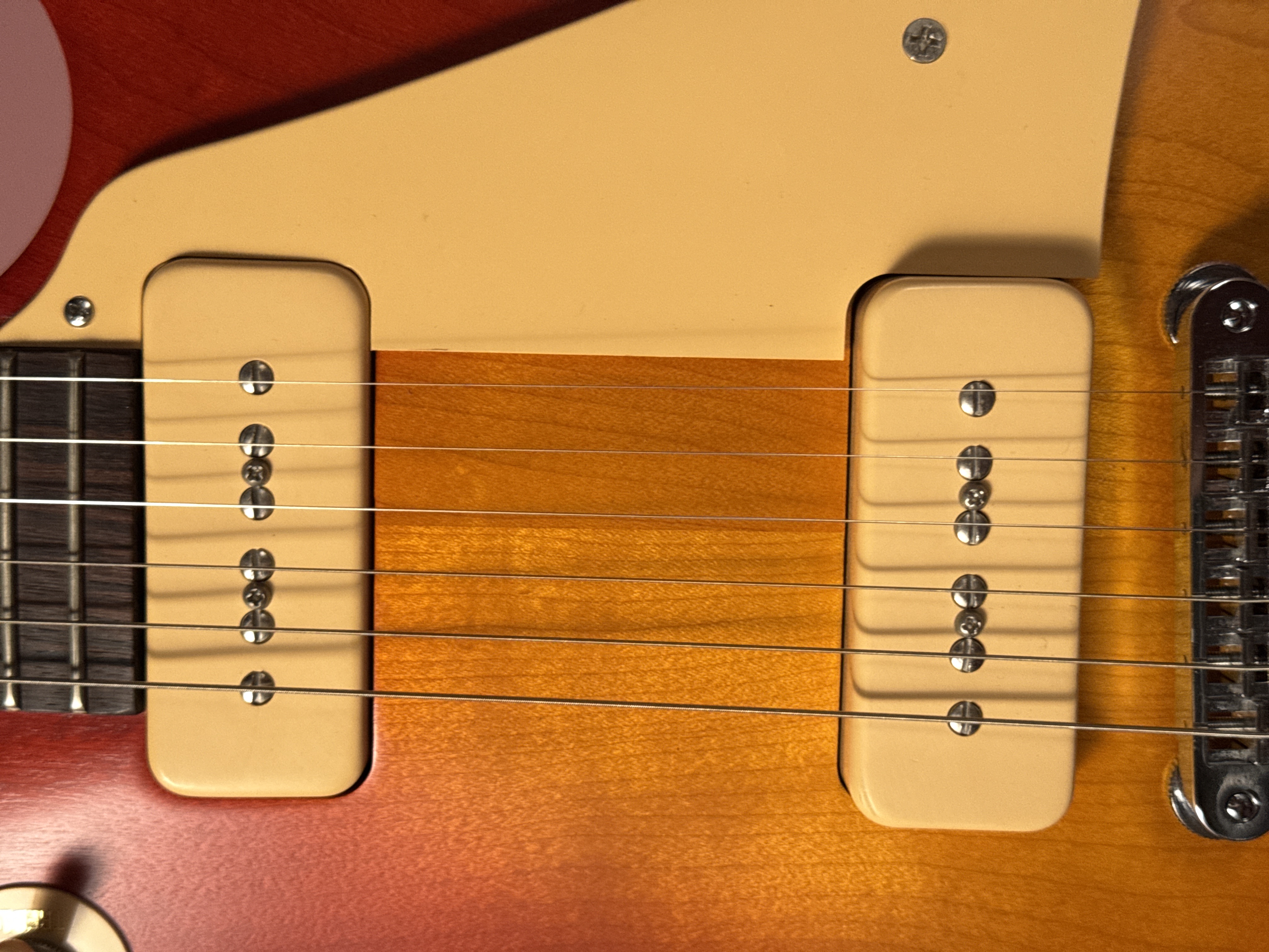 Gibson Les Paul Studio 50's Tribute P-90 2010 Worn Satin Cherry, электрогитара, фото 7