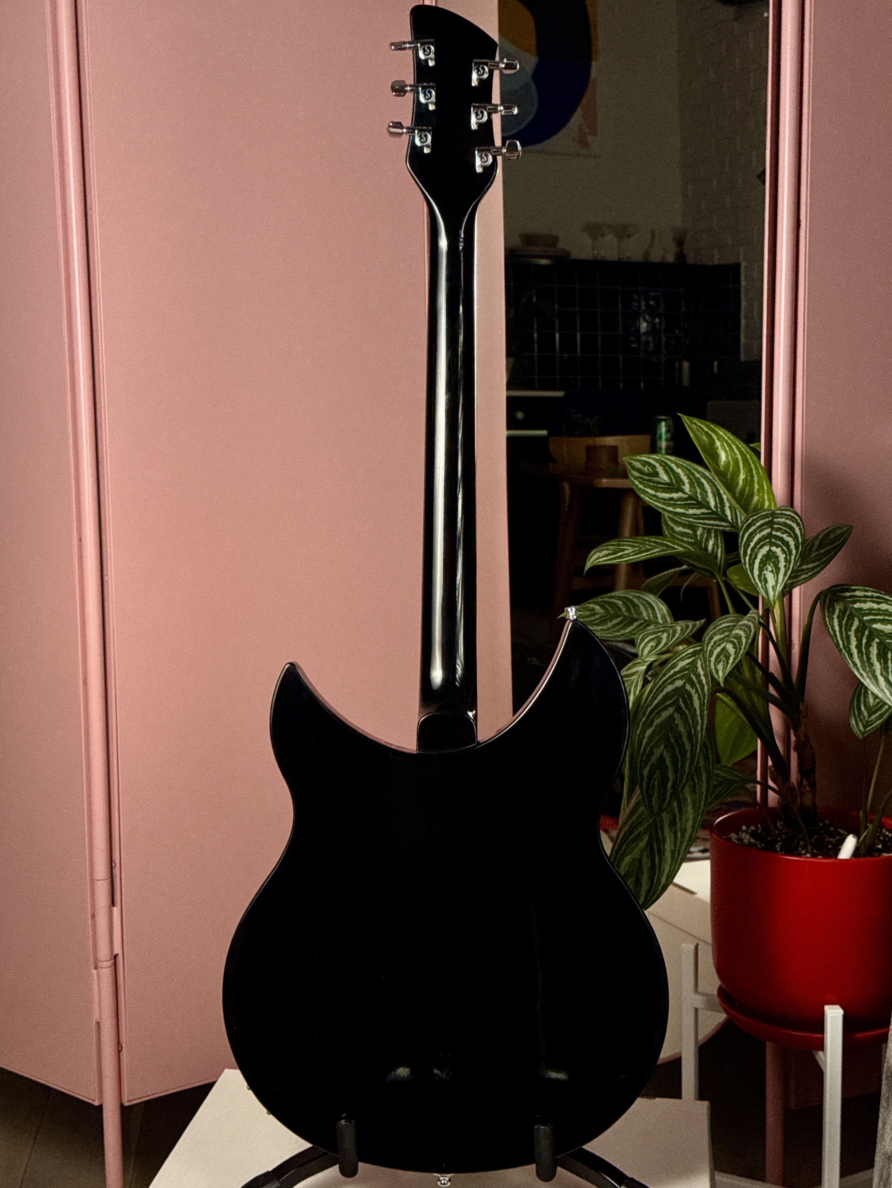 Rickenbacker 330 2015 Jet Glo, электрогитара, фото 6