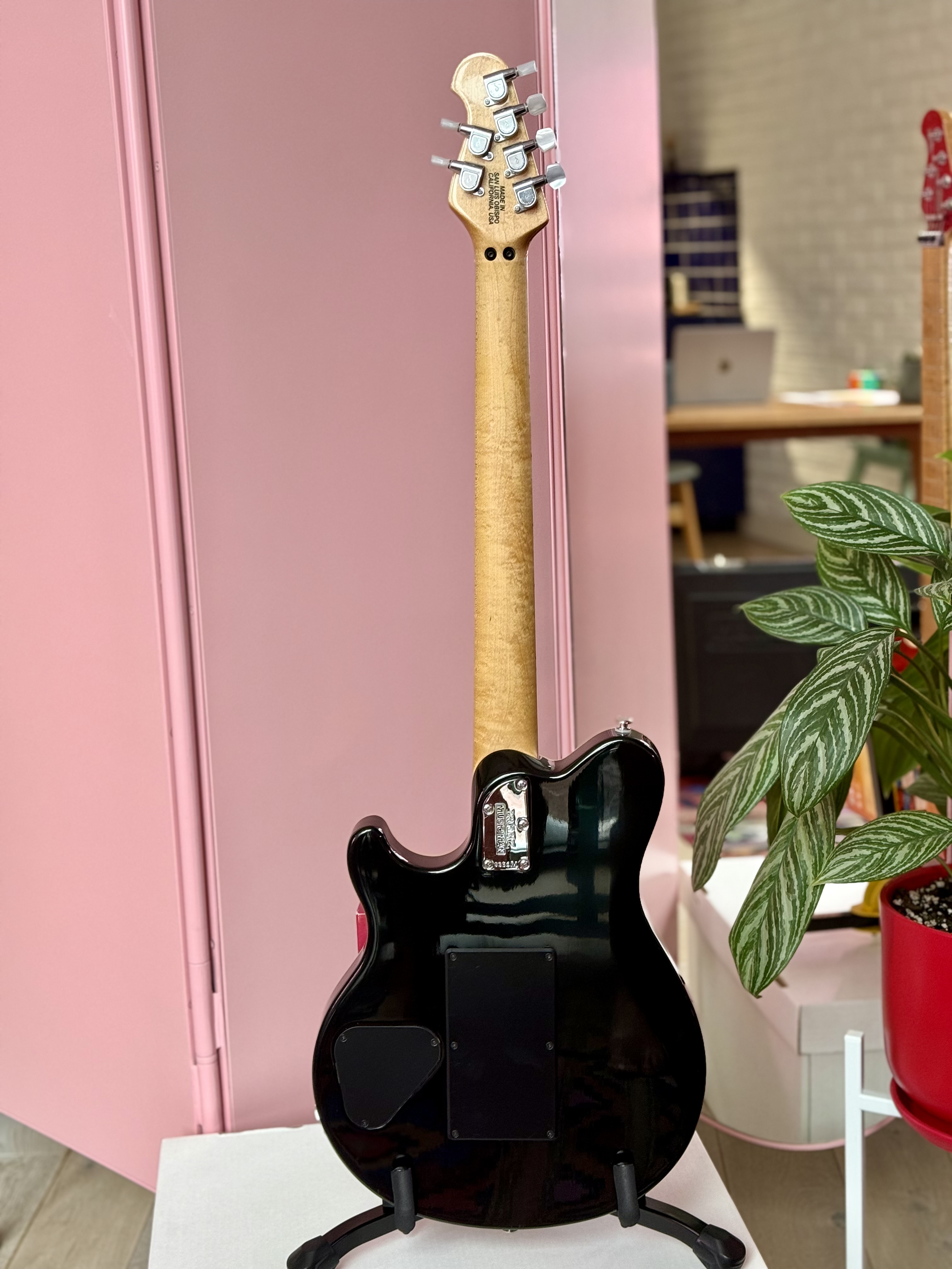 Ernie Ball Music Man Axis 2007 Trans Red, электрогитара, фото 7