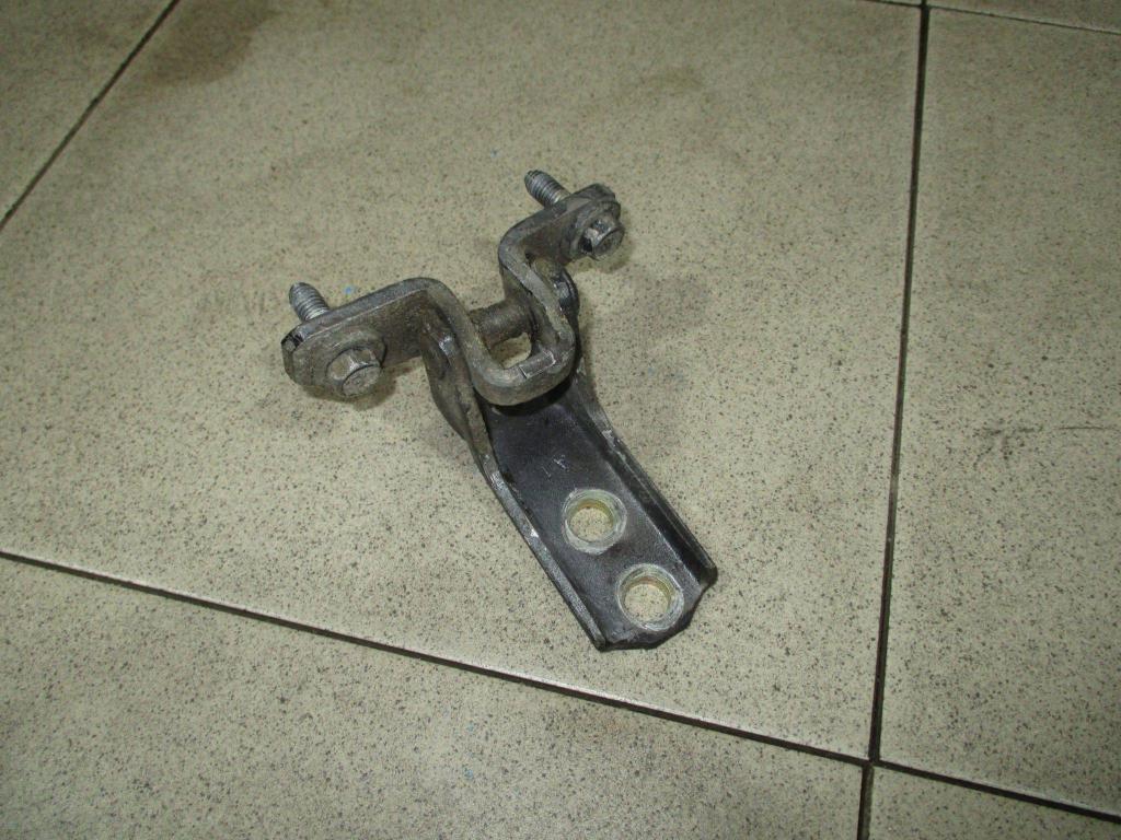 Петля двери передней для Mitsubishi Lancer 9 (CS) 2003-2006