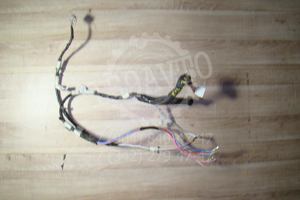 Проводка (двери) для Toyota Corolla (E180) 2013-2019