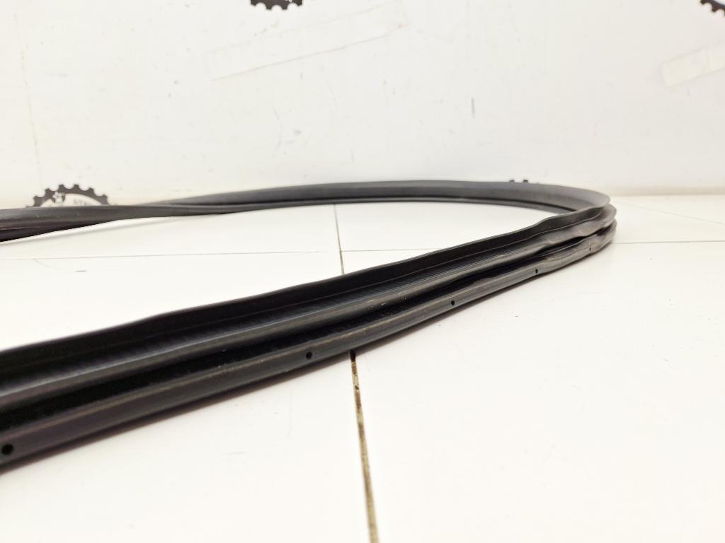 Уплотнитель двери для Mazda CX-5 (KF, 2021)