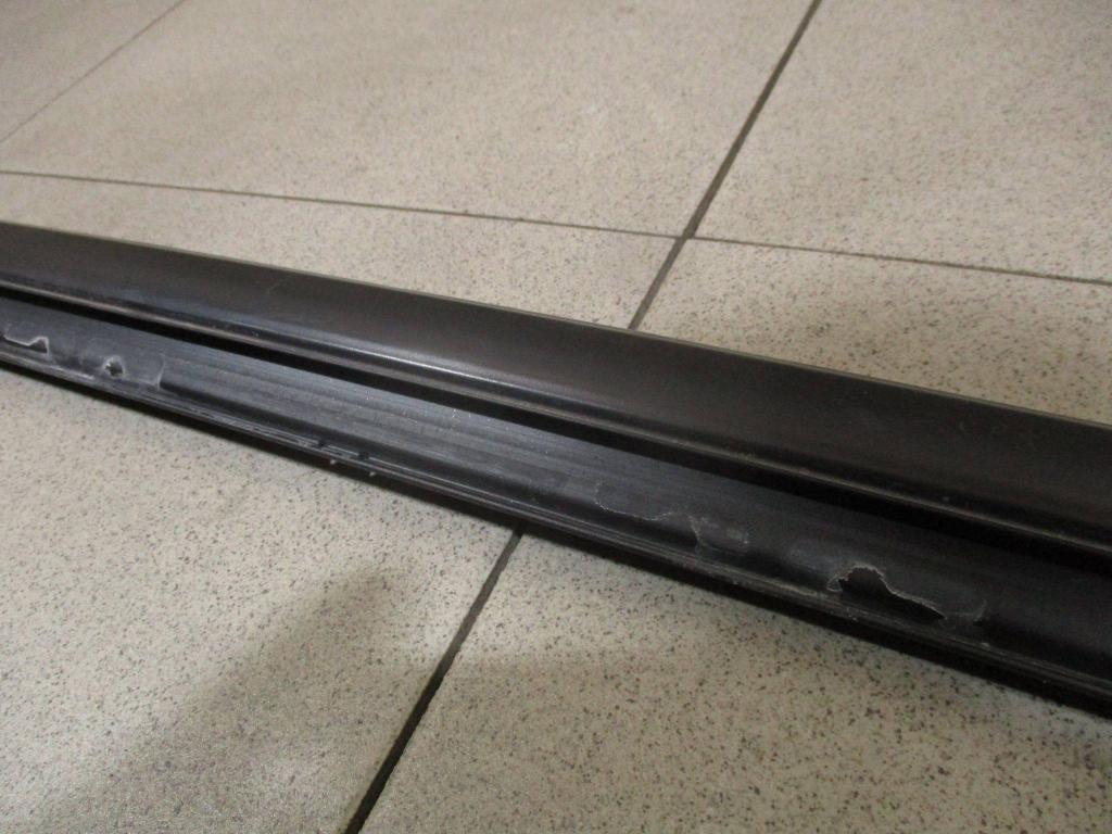 Накладка стекла переднего правого для Ford Explorer V (U502) 2011-2019