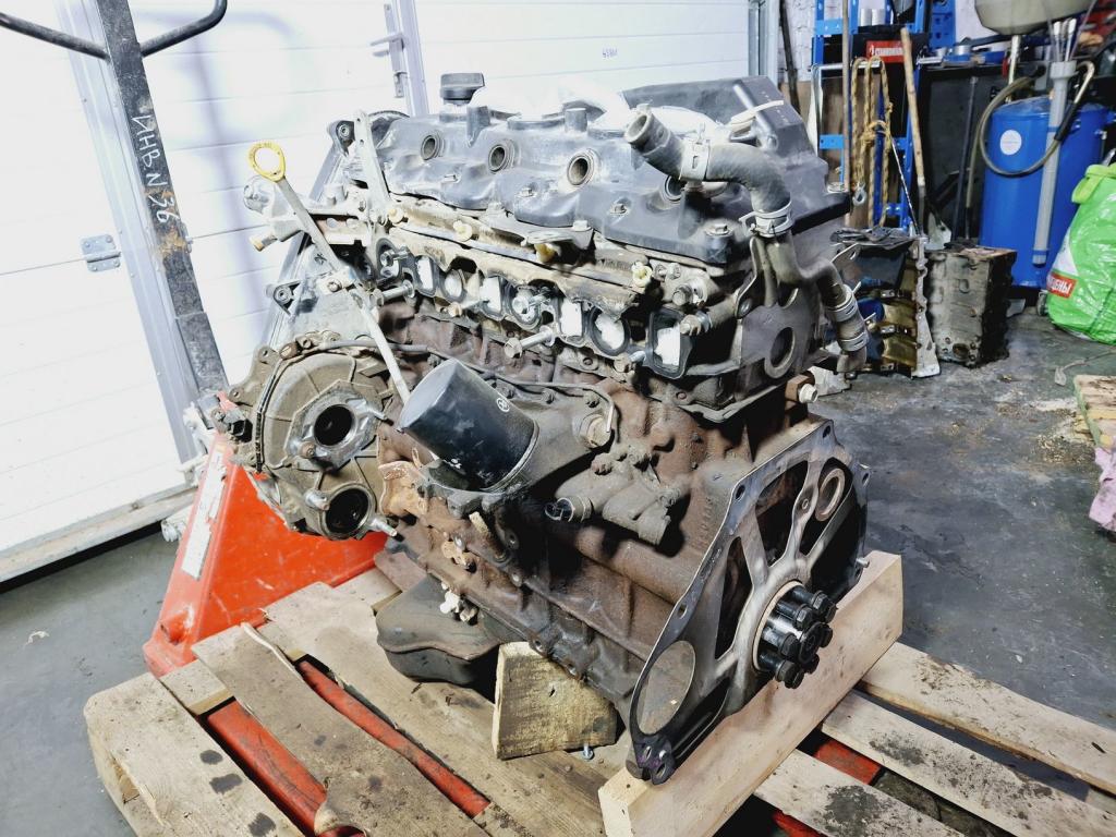 Двигатель (ДВС) для Toyota Hilux VII (AN10/AN20/AN30) 2004-2015