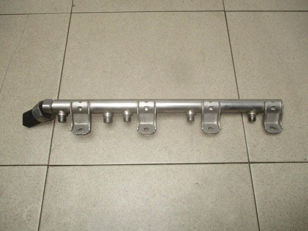 Рейка топливная (рампа) для BMW 7-Series (F01/F02/F03/F04) 2008-2015