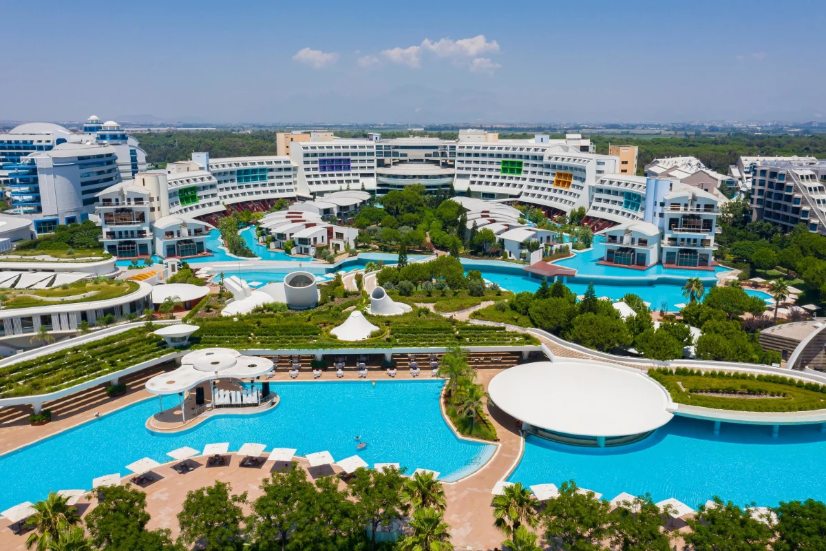 Отели Корнелия в Белеке: Diamond, Azure Villas и De Luxe