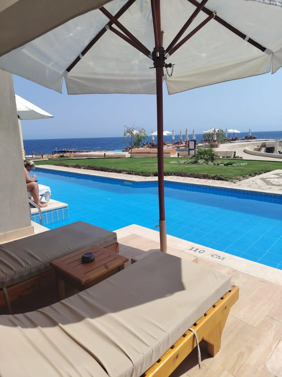 Swim up Front Sea view  (премьер люкс с видом на море)