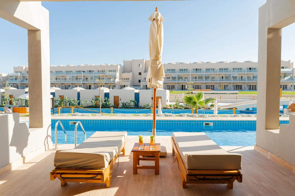 Connected Suite Swim Up Pool (премьер семейный номер с видом на бассейн)