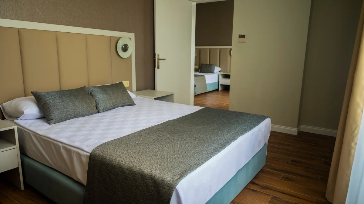 Family Suite Room (стандартный люкс с видом на территорию)