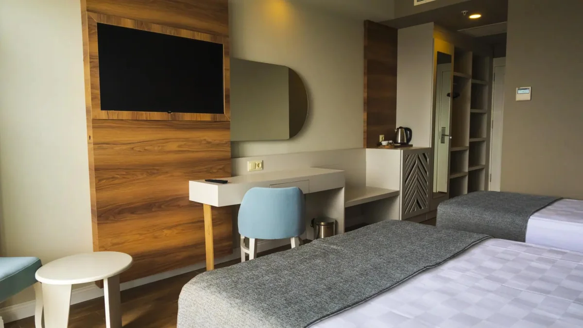 Standart Room (стандартный двухместный номер с видом на территорию)